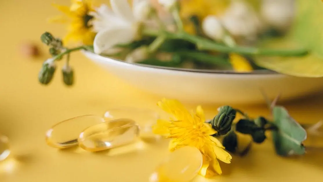 Yellow and white flowers as natural yeast infection relief ingredients